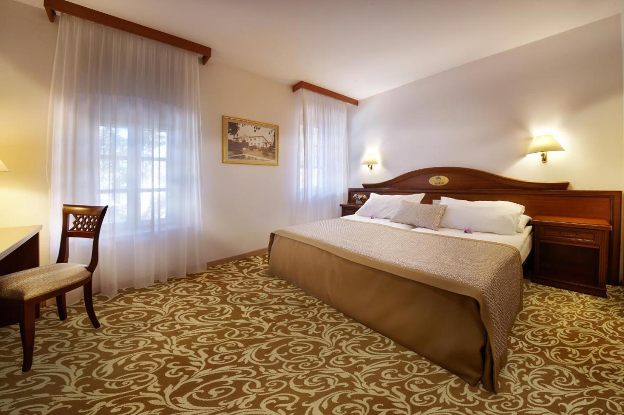 Hotel Convent - & Adria 4*